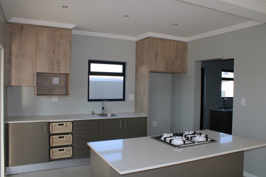 4 Bedroom Property for Sale in Kidds Beach Eastern Cape